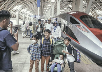 Tinggi Minat Masyarakat, Kereta Cepat Whoosh Tembus 1 Juta Penumpang