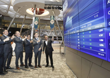     Adhi Kartiko Pratama (NICE) Melantai di Bursa