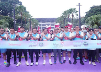 Kenakan Nomor Dada 209, Dirut Telkom Ikut Digiland Run 2025 Bersama Gubernur